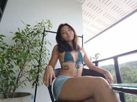 hot naked camgirl Semirra
