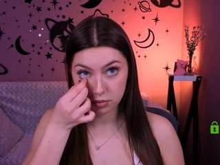 chloe-ley1