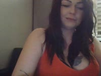 Heey!  Wat leuk dat je mijn profiel bekijkt. Ik ben een verlegen speelse meid die altijd in is voor gezelligheid... of een lekker geil gesprek waar de spetters van af springen.... Ook kunnen we cammen als je dat durft !! Je kunt je wensen ook aangeven...  ik breng ze graag in vervulling. Van alles is mogelijk. Dus houd je niet in en kom snel !!   Ixxx Latoya xxx