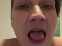 Envie d’évasion ? Laisse-moi t’emporter dans un moment de pur abandon, où chaque caresse est une promesse et chaque regard une invitation. Juste toi et moi, seuls au monde… Je serai à toi, entièrement, prête à exaucer tes désirs. Viens me retrouver en privé, je n’attends que toi.