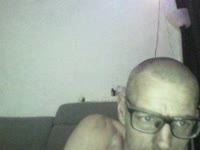 hallo lieve man, hou van naakt zitten en met mij zelf spelen en ik kijk ook heel graag naar voetbal en wielrennen , hou van dames soms ook dominant zijn of ook soms eens slaaf of sletje zijn vind ik ook leuk laat me weten en is bespreekbaar met hou van eerlijke personen wees lief en eerlijk ik draag ook graag dames kledij wil graag sletje zijn of slaaf zijn