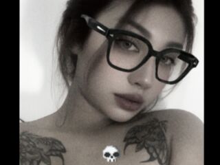 live chatroom AmelieEva
