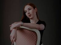 sexy webcamgirl CarleenZangari