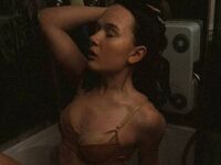 fingering girl chat DavinaHislip
