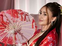 camgirl chatroom LindeWhite