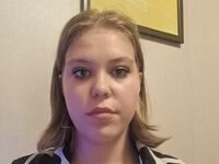 camslut showing tits SaturninaLeavitt