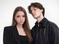 webcam couple chat LeoAndMira