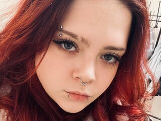 hot strip tease webcam AlvinaDelauter
