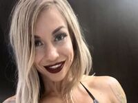 camgirl showing tits AmericanBarbie