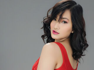 naughty cam girl fingering pussy AngelaQuinn