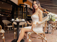 camwhore masturbating with vibrator BellaBlaze