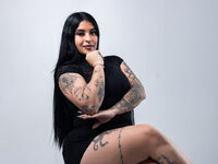 live chat room BellaMonrow