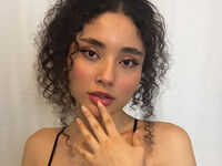 cam girl fingering pussy BellaVuitton