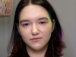 hot cam whore CecilleBonavita