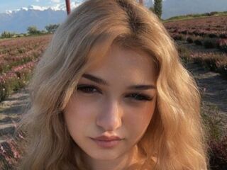 chatroom webcam pic CloudyFox