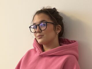 nude webcamgirl CristineHoesing
