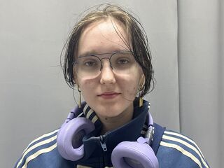 webcamgirl DoraDawson