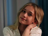 cam slut chat room DorisCounsell