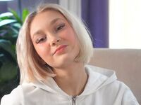 free live camsex ElaynePestone