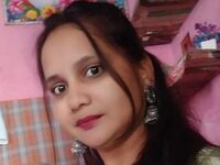 cam girl masturbating with dildo EmiliaWalker