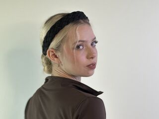 naughty EvetteHilado