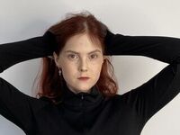 cam girl masturbating with sextoy IdaBerenger