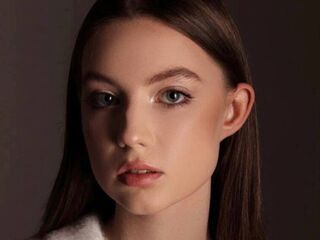 free live chart room JaneneFeig