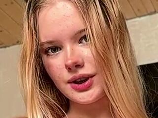 strippercam JeannettaCeraos