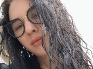 naked camgirl fingering pussy JosieAlegna