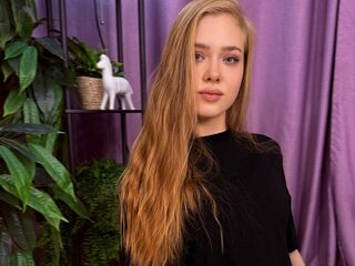 sexchat room JuliMiu