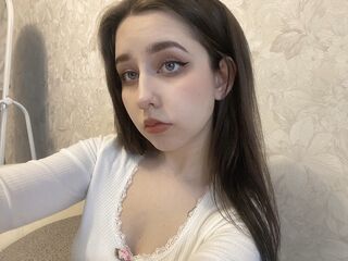 beautiful webcamgirl KattyWatson