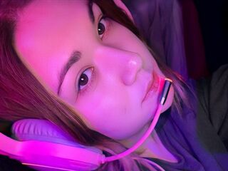 closeup cam KimSoprano