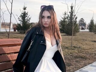 camwhore masturbating with vibrator KimberyKnedler