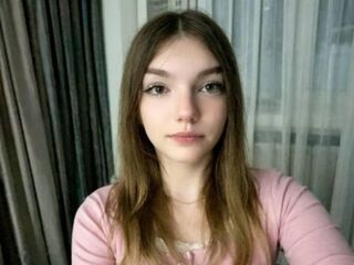 adult cam KoriMatinez