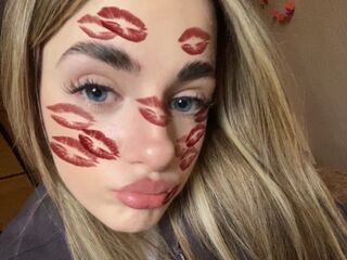 camgirl porn cam LatoyaMaccarino