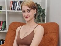 adult livecam LindaFinch