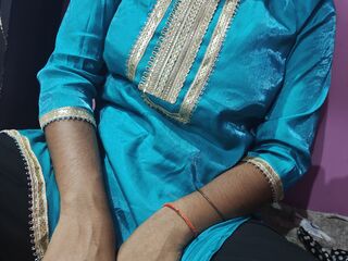 girl topless chat LishaLiya