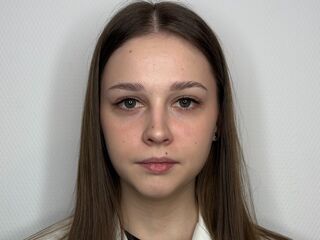 nude gamgirl MarandaHerzfeld