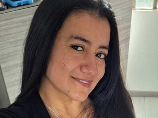 hot cam girl masturbating MariaThomp