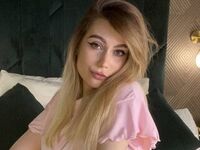 chatrubate cam girl MicheleMary
