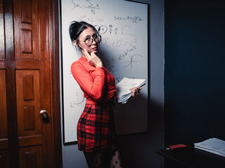 extreme MillyFernandez