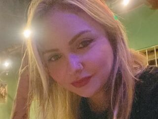 web cam live MonicaCaroline