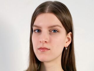 livesex cam girl MyrtieKatula