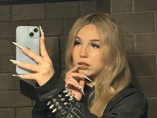 naked girl with webcam masturbating with dildo NanciCamberos