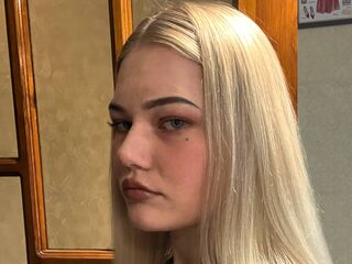 cam whore livesex NicolynMoore