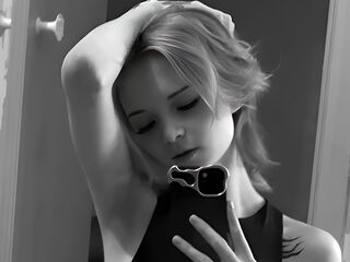 nude cam PaulinaCundiff