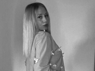 naked girl with live cam masturbating RicardaBlechman