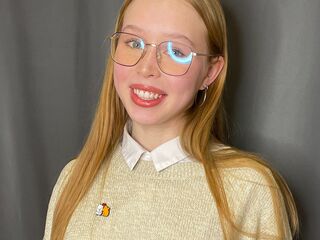 nude webcam girl picture RomanaGuethle