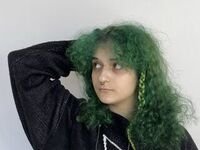 hot cam girl fingering shaved pussy SamellaMagowan