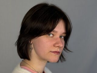 flirt chat room ShiraTorstrick